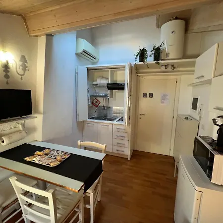Ferienwohnung La Mansarda In Centro Modena Exterior foto