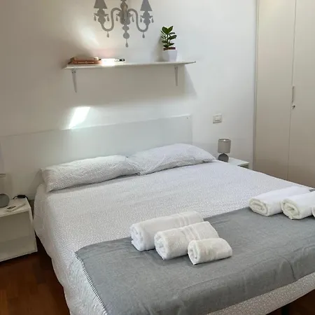 Ferienwohnung La Mansarda In Centro Modena Exterior foto