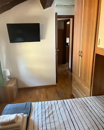 Ferienwohnung La Mansarda In Centro Modena Exterior foto