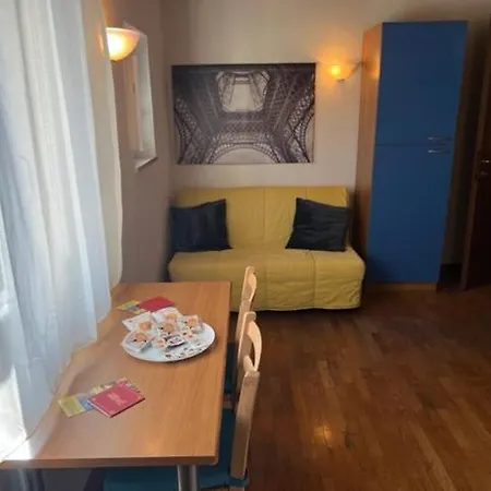 Ferienwohnung La Mansarda In Centro Modena Exterior foto